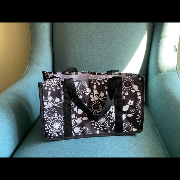 Flat bottom organizational bag - Picture 2 of 3